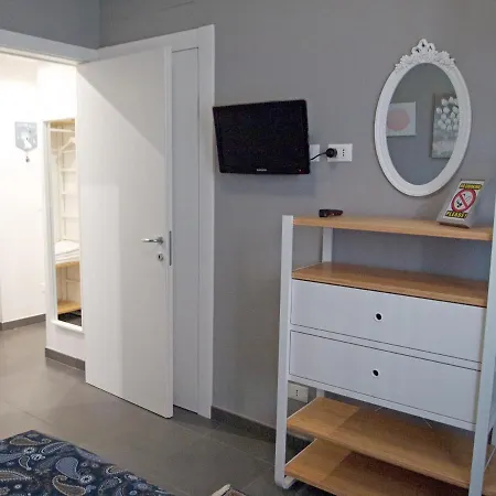 Happy Home Bo Centro Free Private Parking Bologna Buitenkant foto